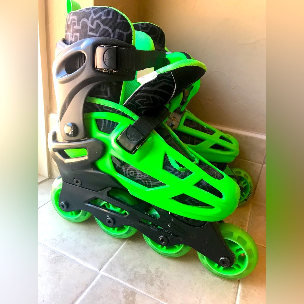 Kids rollerblades